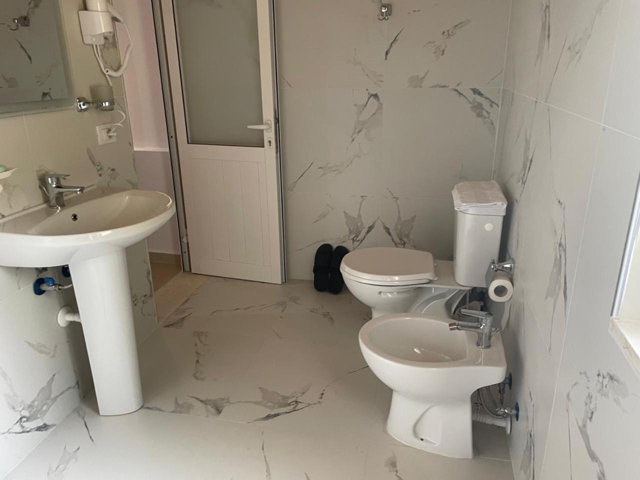 Zhaban R Hotel מראה חיצוני תמונה